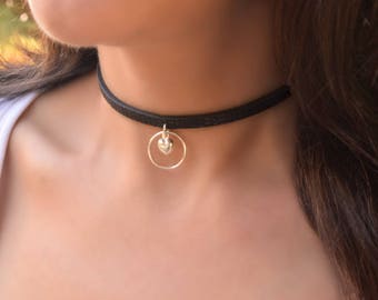 Discreet bondage collar photo 457